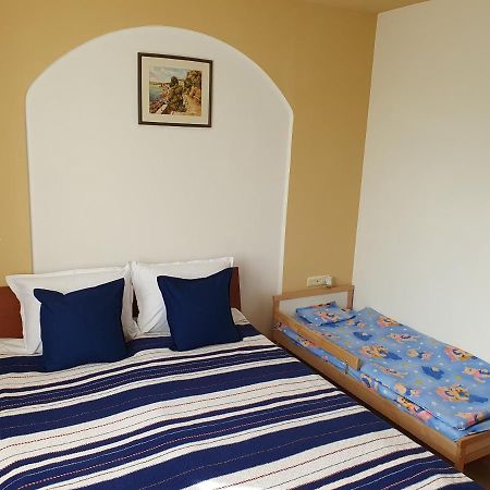 Sea Star Sozopol Apartment Exterior photo