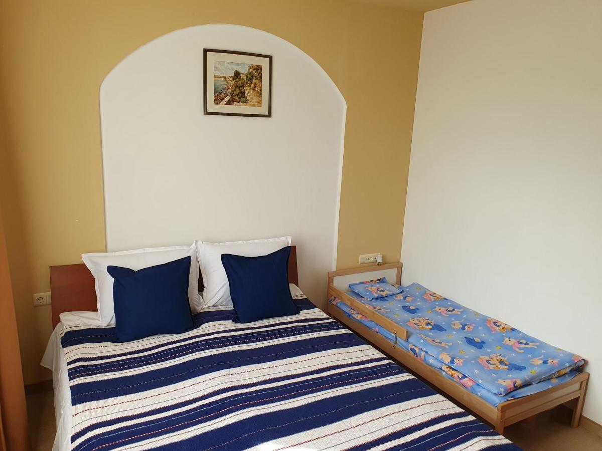 Sea Star Sozopol Apartment Exterior photo